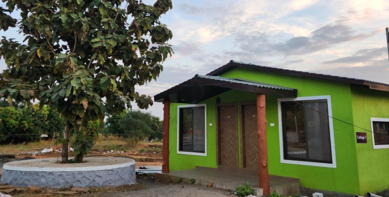 Hillrock Resort & Villas, Neral-Karjat Luaran gambar