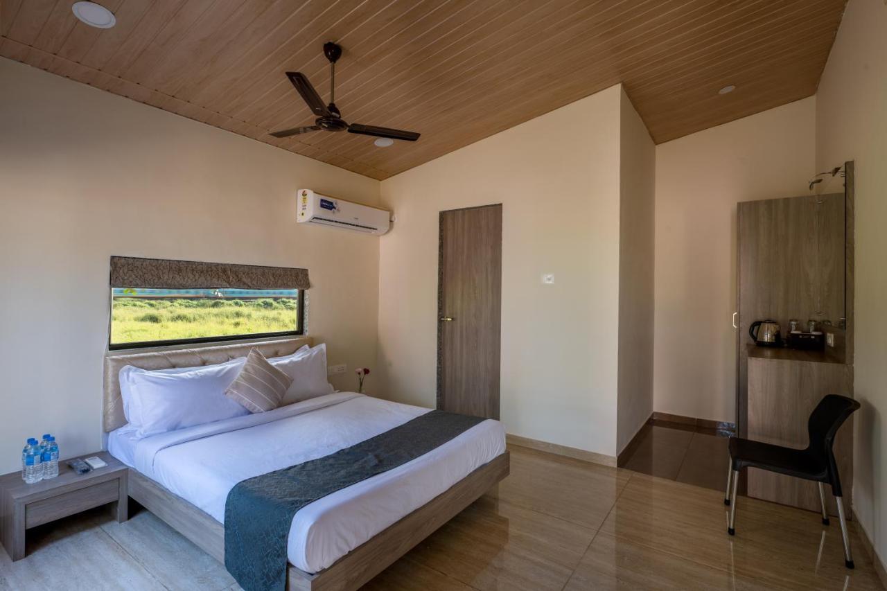 Hillrock Resort & Villas, Neral-Karjat Luaran gambar