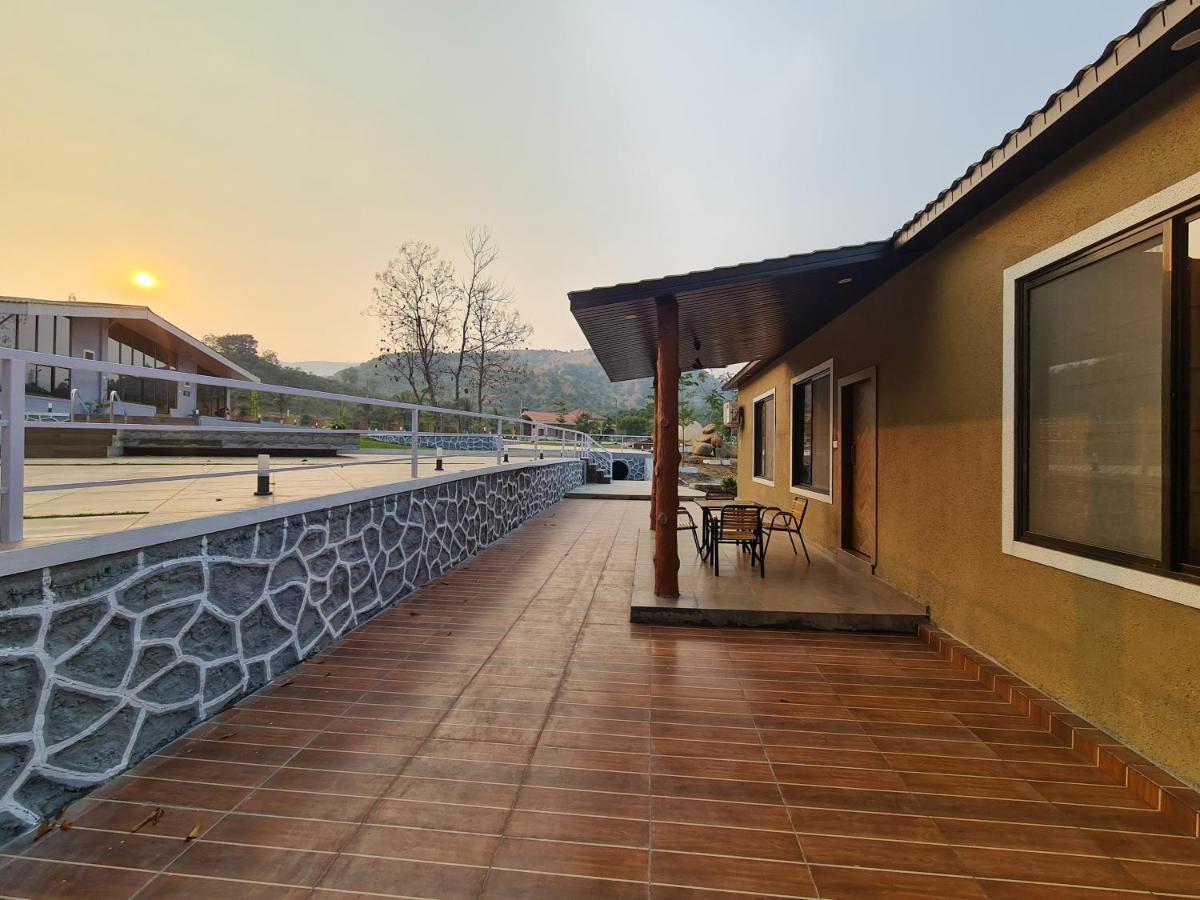 Hillrock Resort & Villas, Neral-Karjat Luaran gambar